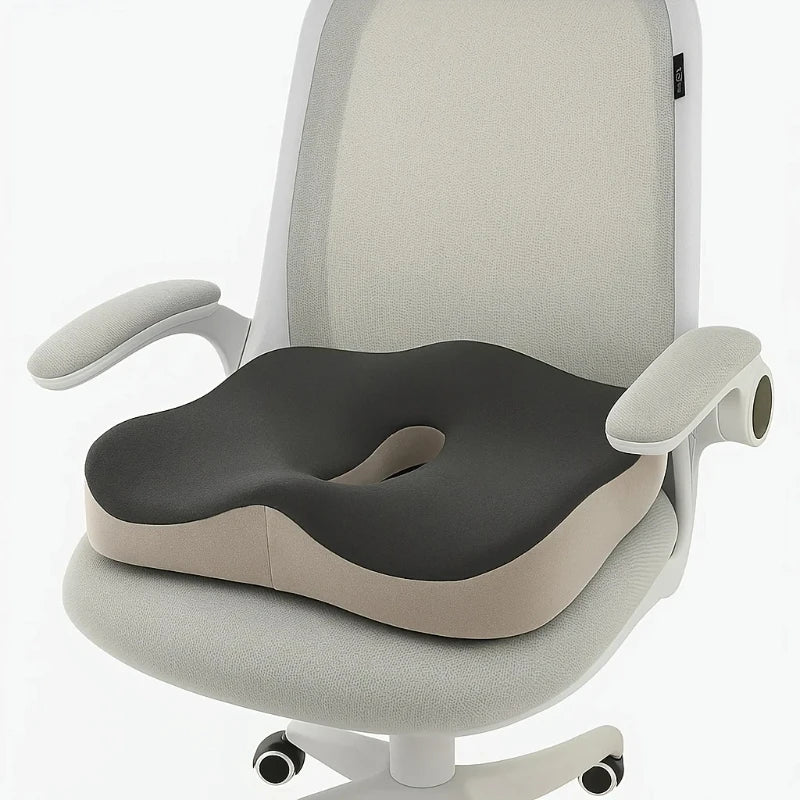 Memory foam seat cushion, with a central groove ergonomic pressure pad