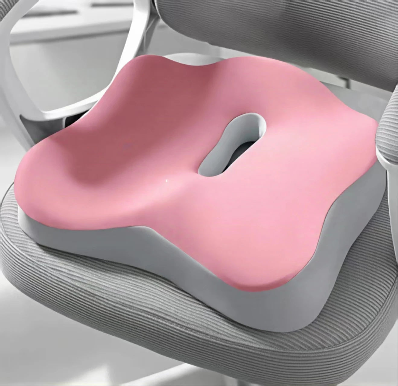 Memory foam seat cushion, with a central groove ergonomic pressure pad